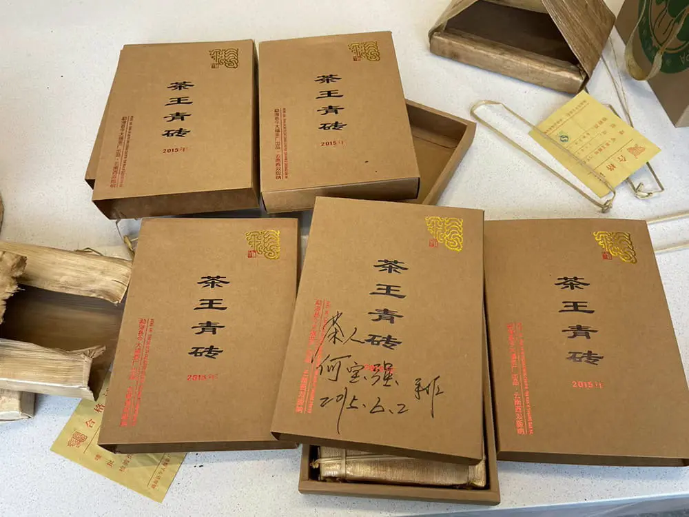 漳州回收今大福普洱茶2015年生茶熟茶