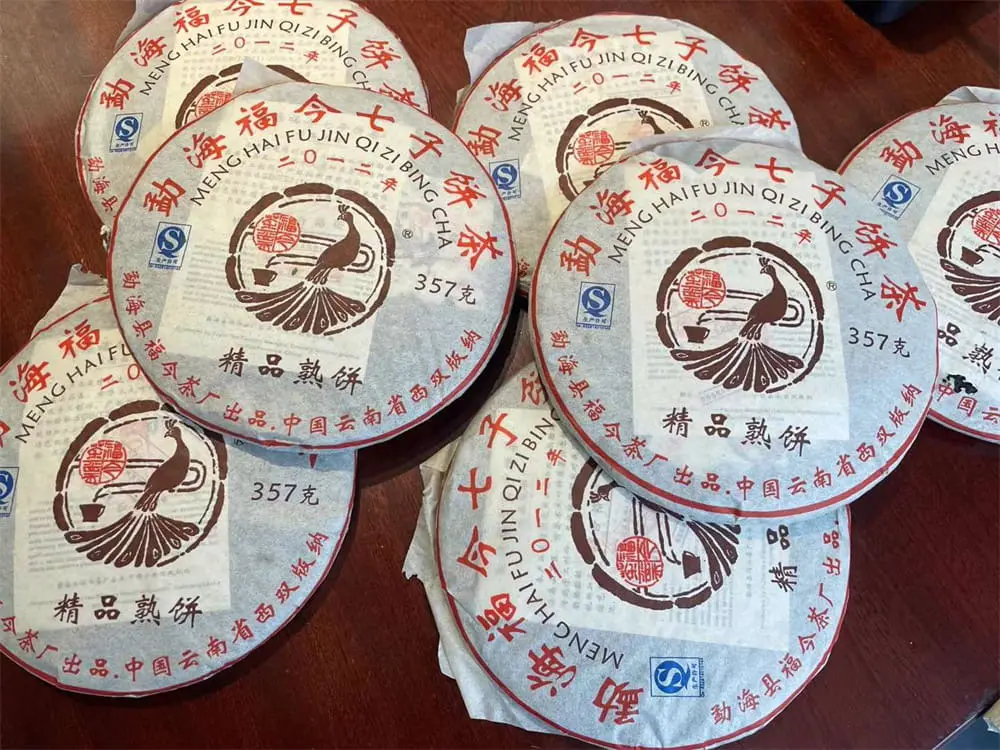 漳州回收福今普洱茶2012年生茶熟茶图2